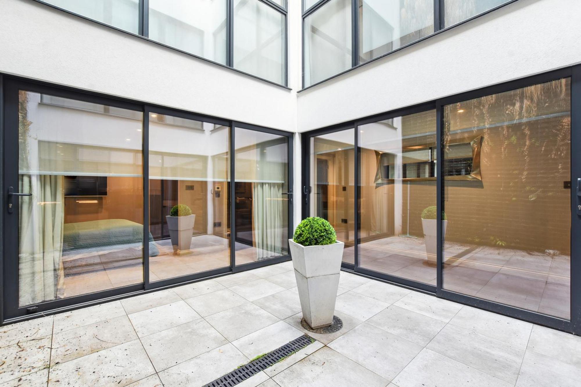 Buckingham Palace Residences By Aeria Apartments London Exterior foto